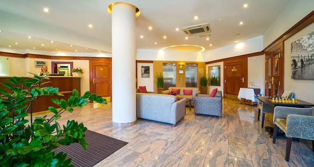 Plaza Prague Hotel - Czech Leading Hotels 4*,