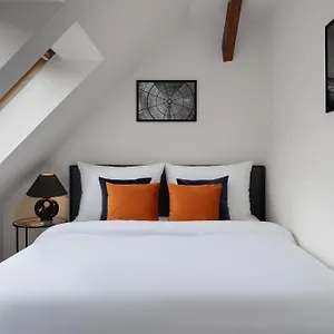 hotellátogatás