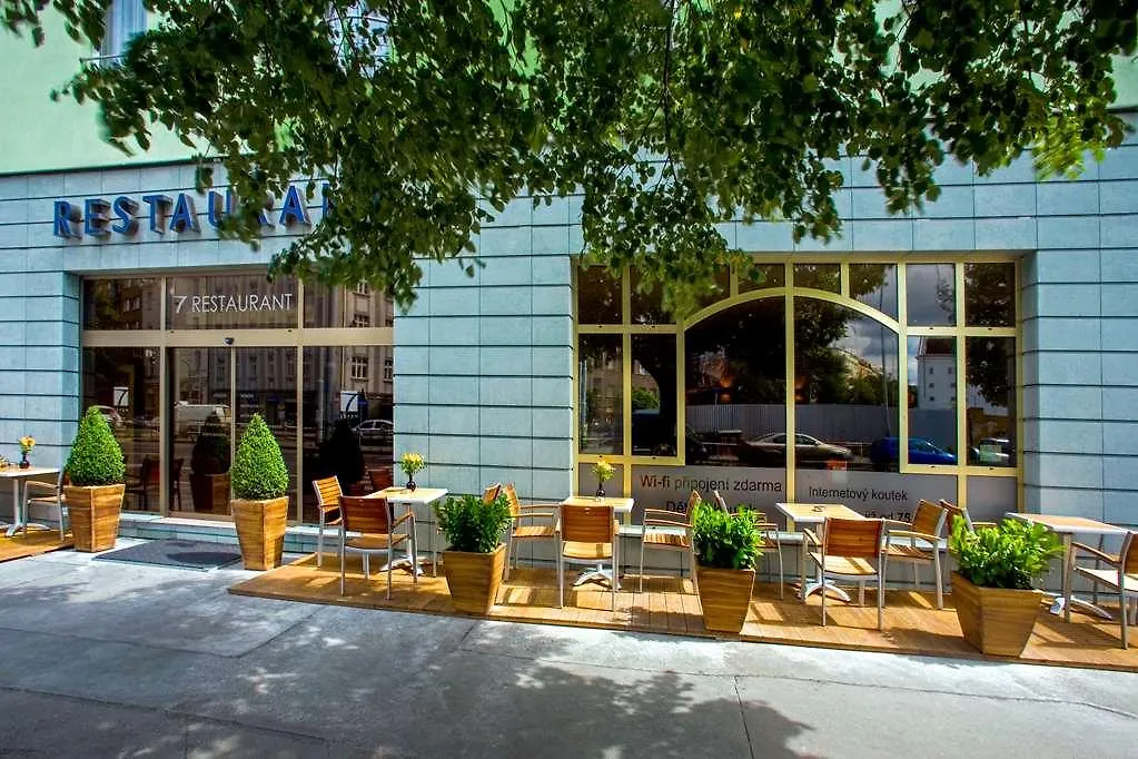 Plaza Prague Hotel - Czech Leading Hotels 4*,