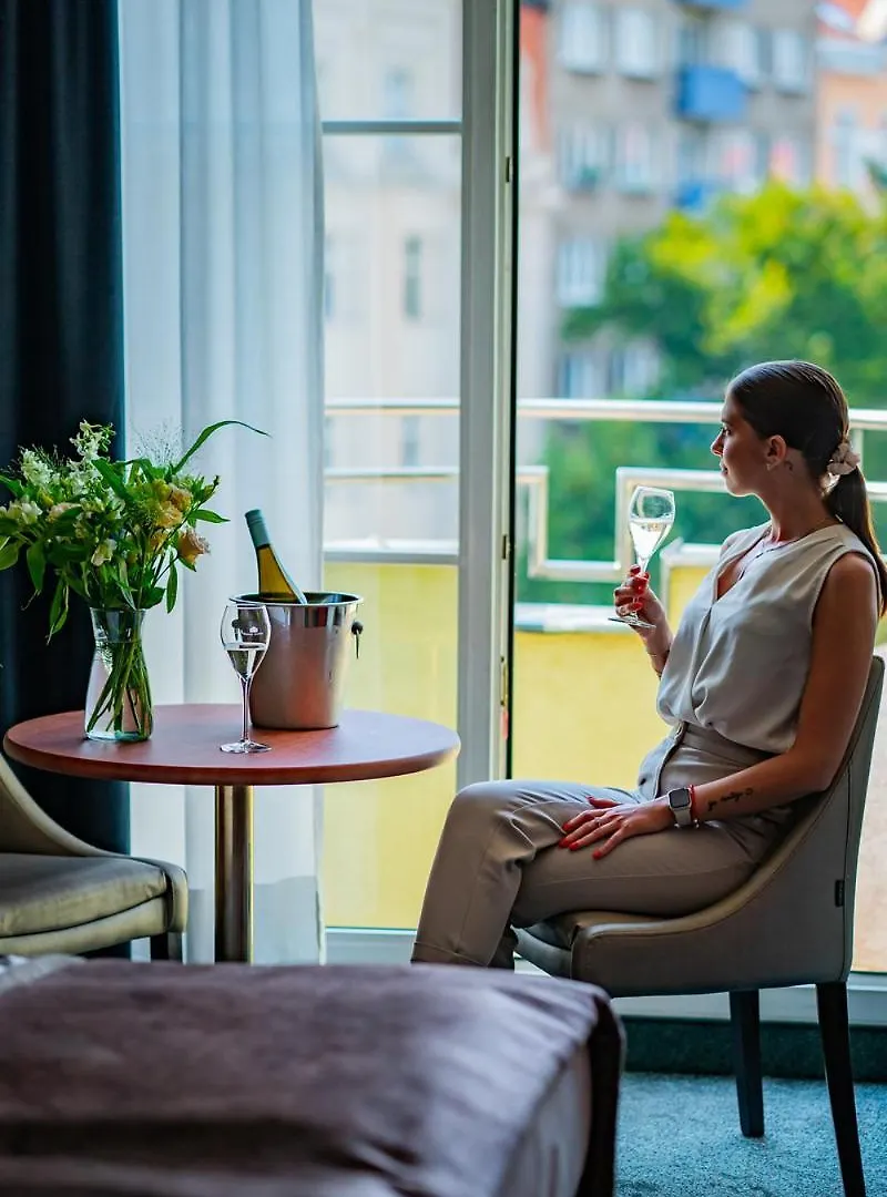Plaza Prague Hotel - Czech Leading Hotels
