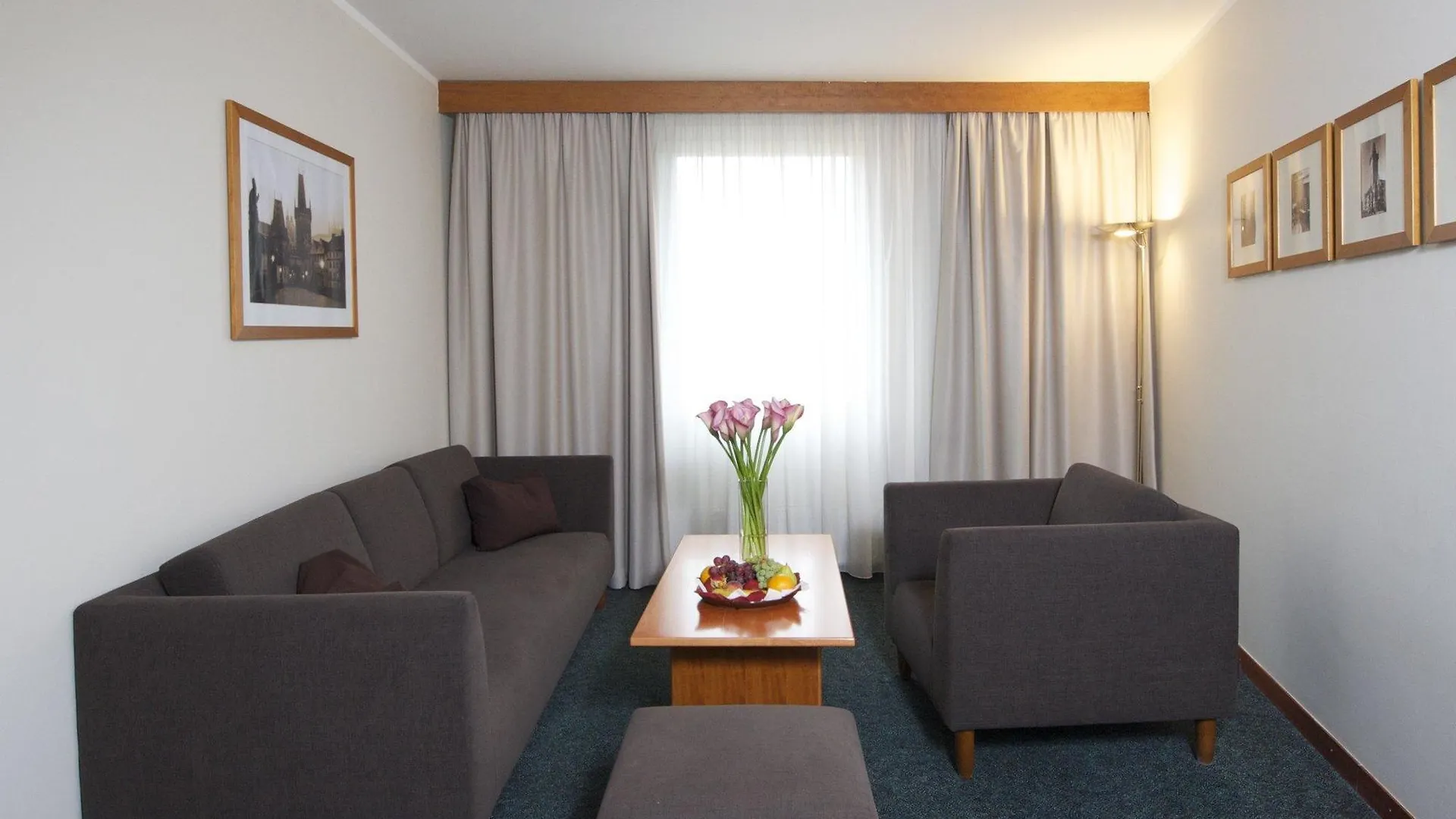 Plaza Prague Hotel - Czech Leading Hotels 4*,  צ'כיה
